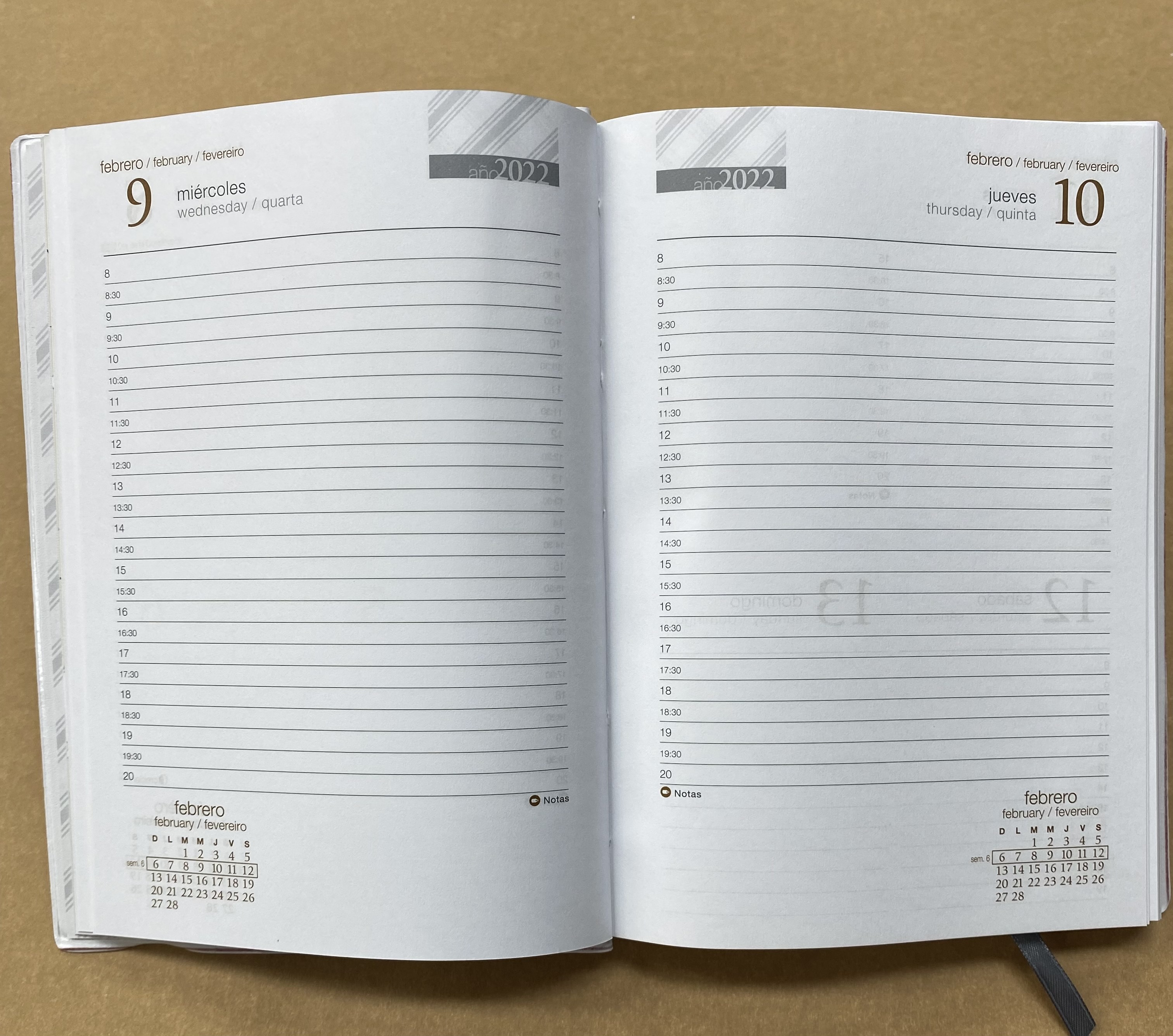 AGENDA REMEMBER DIARIA COVER 1871 14 X 20 CM.